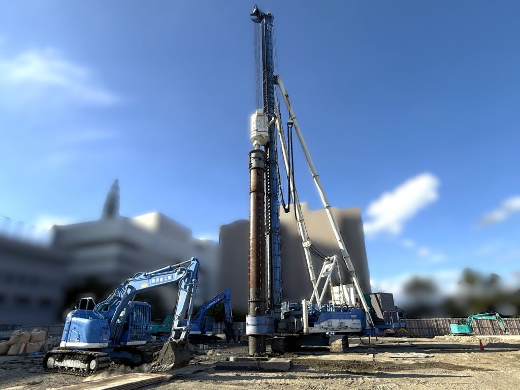 既存杭引抜き工事